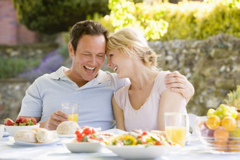 How to Have an Awesome Date Night at Home