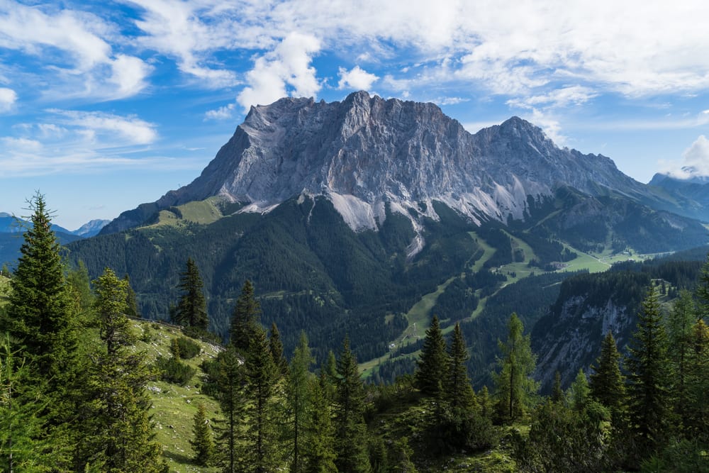 highest and lowest parts of the world