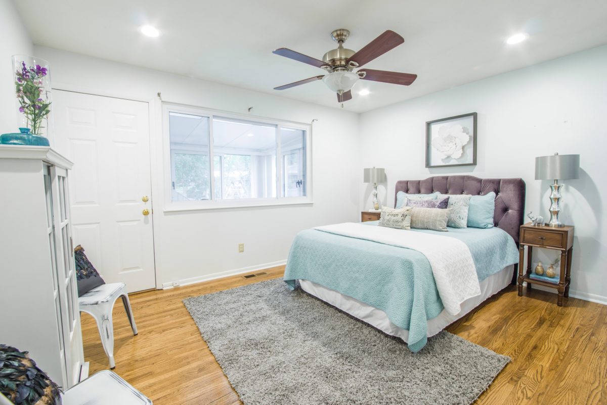 bed-bedroom-furniture-1790398