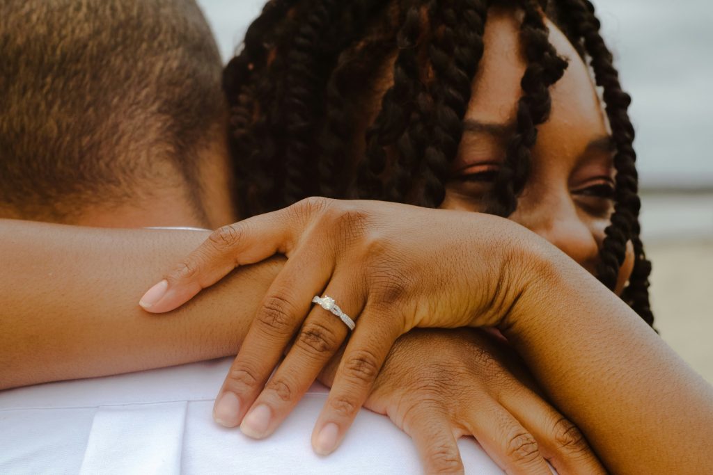 5 Ways Girls Can Feel Committed In a Relationship