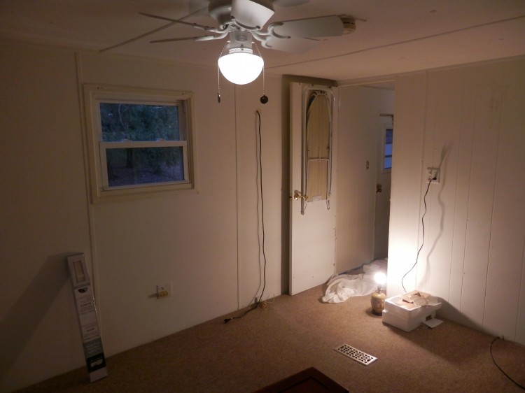 bedroom before remodel