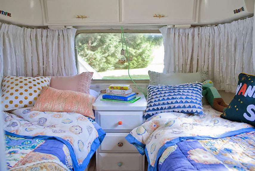 11 Airstream interior decor e