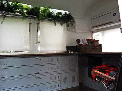 12 awesome airstream decor b