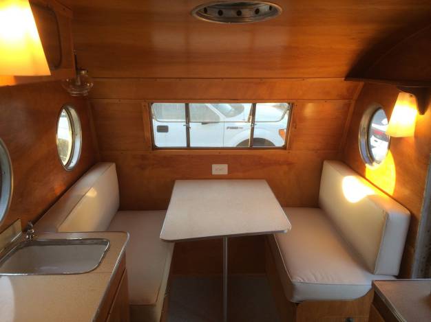 1953 Airfloat Navigator - Vintage Campers (dinette)