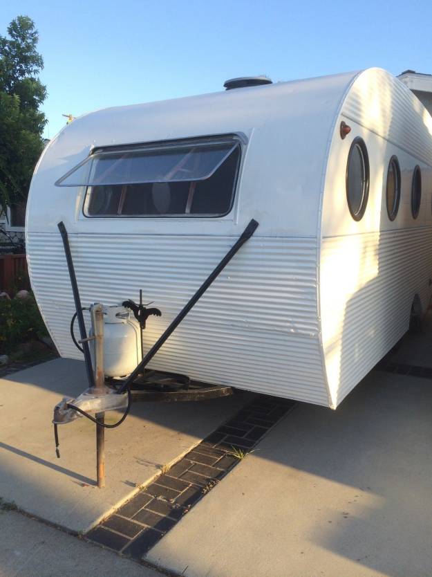 1953 Airfloat Navigator -restored vintage campers -exterior view 2