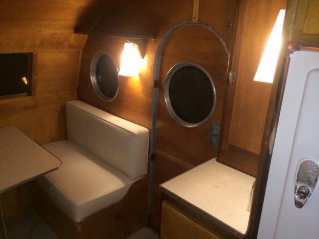1953 Airfloat Navigator - Vintage Campers (dining area)