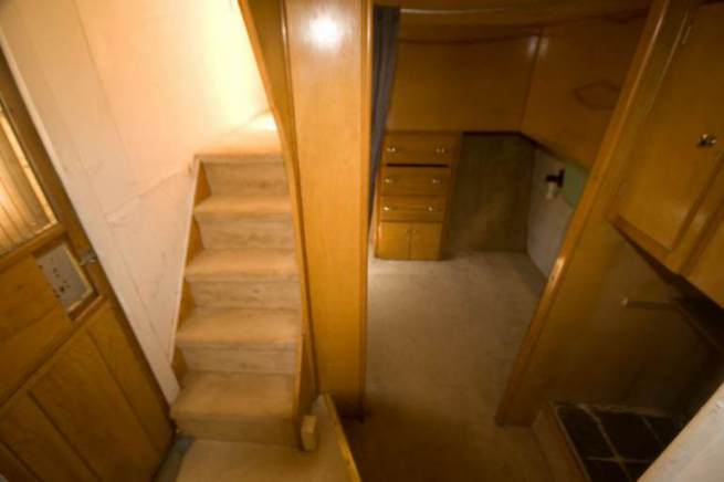 1954 Pacemaker Tri-level Mobile Home Remodel - bedroom areas