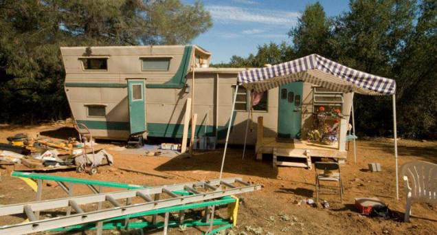 1954 Pacemaker Tri-level Mobile Home Remodel - exterior