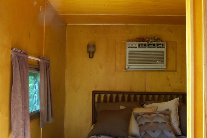 1957 Casa Manana mobile home - master bedroom 3