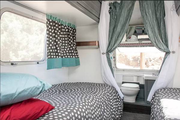 1976 Argosy Camper Remodel - beds