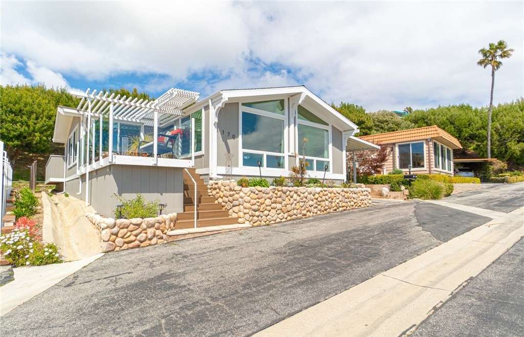 1978 manufactured home exterior 1