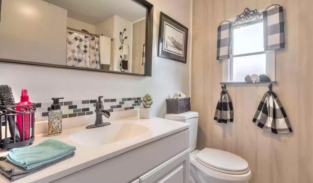 1983 bath