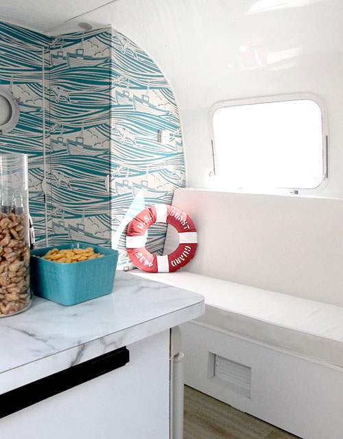 6 beach makeover in Airstream e