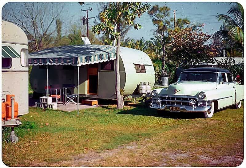 Vintage Trailer Parks and Campground Images-945191_450108921747395_1631758291_n