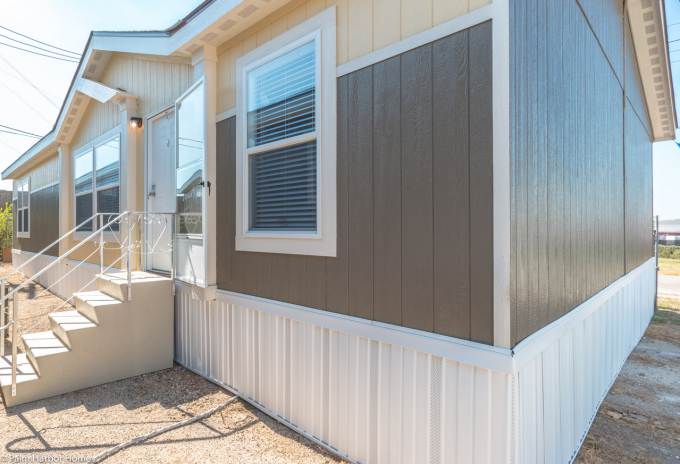 Featured Manufactured Home Model: The Arlington by Palm Harbor