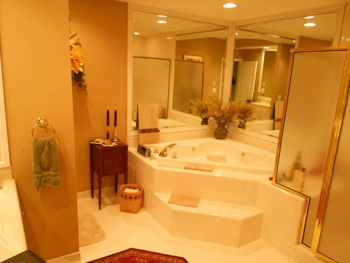 Bathroom Remodels-Bathroom 5 - Before Remodel