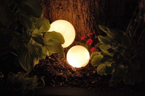 DIY Garden Globes