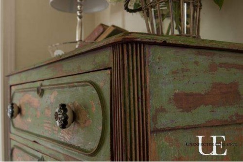 Distressing furniture - DIY