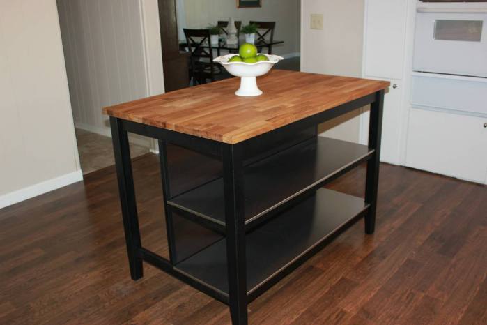 Fully Remodeled Manufactured Home in San Fran -Kitchen Island