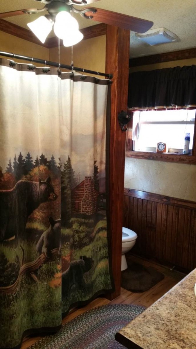 Manufactured Home After Rustic cabin Remodel - bathroom 2