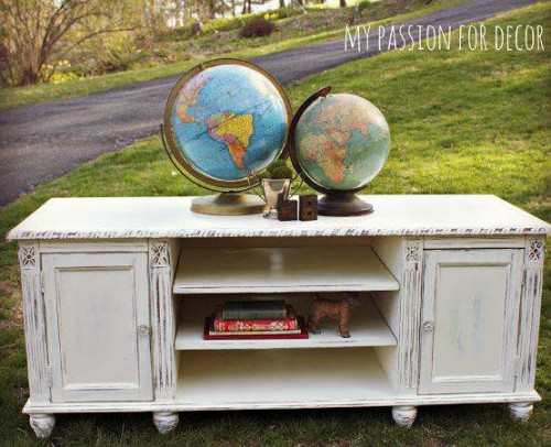 How to distress furniture - DIY tutorial