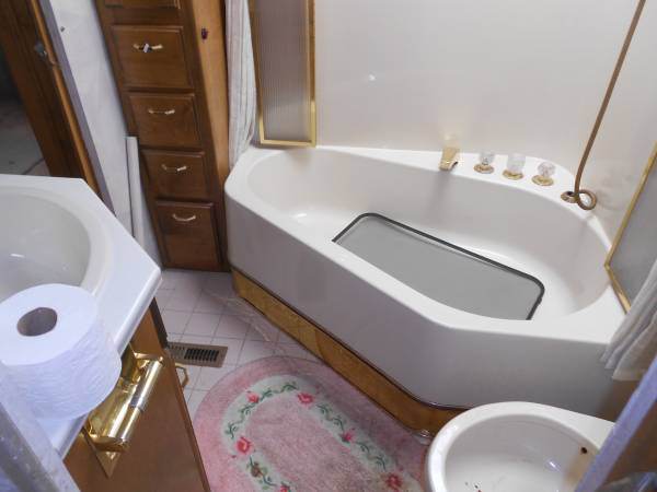 RV Remodel - Bathroom