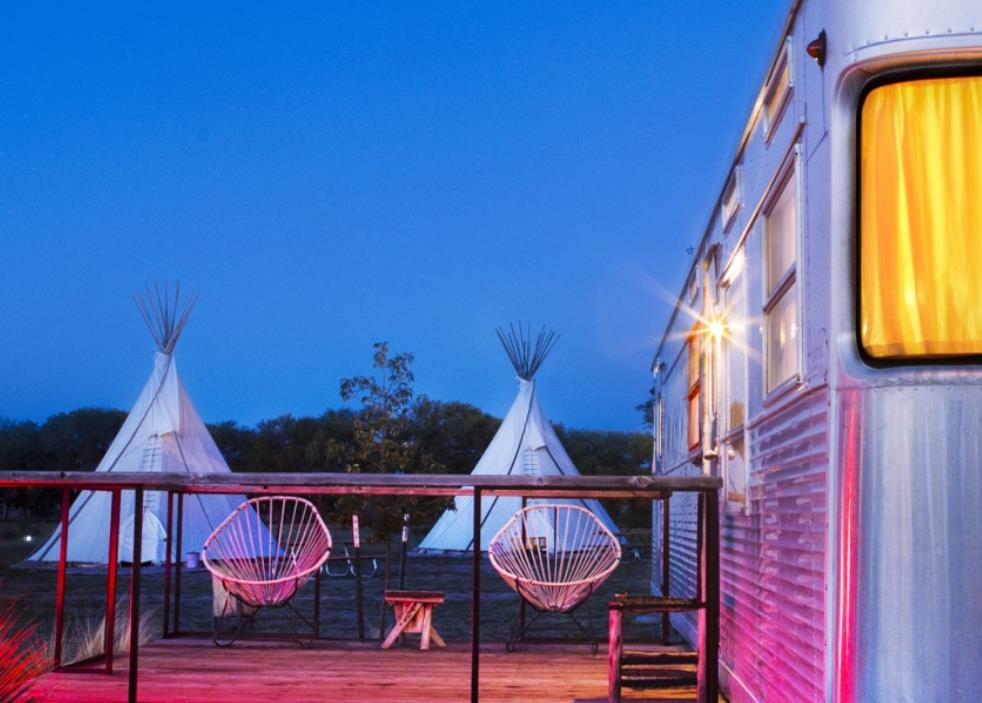 El Cosmico Vintage Trailer Hotel-Spartan Imperial Mansion