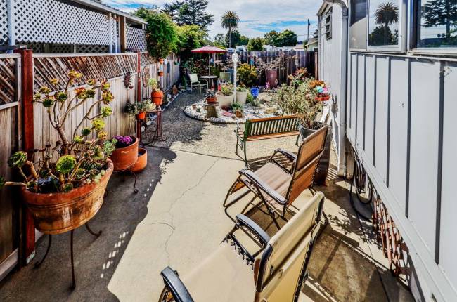 Vintage Single Wide Mobile Home Feature - Santa Cruz Single wide mobile home 
