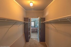 Vista Ridge - Hacienda Manufactured home image - walkin closet