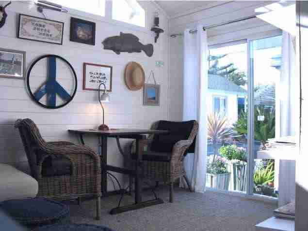 beach theme decor-park model interior