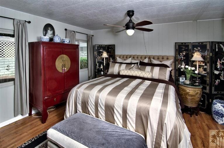 beautiful manufactured home tour - master bedroom