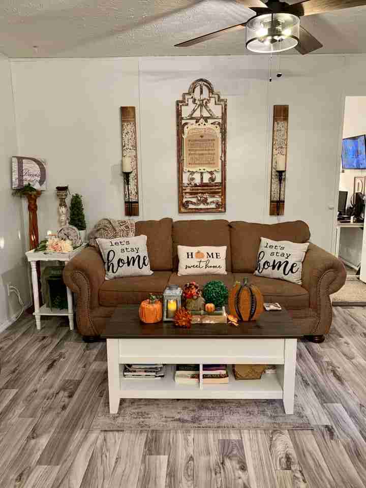 cassonianjason couch