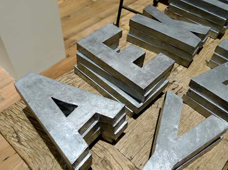 cheap-wall-art-ideas-paper-mache-letters-2