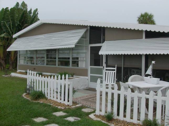 coastal cottage- featured home (exterior landscaping ideas)
