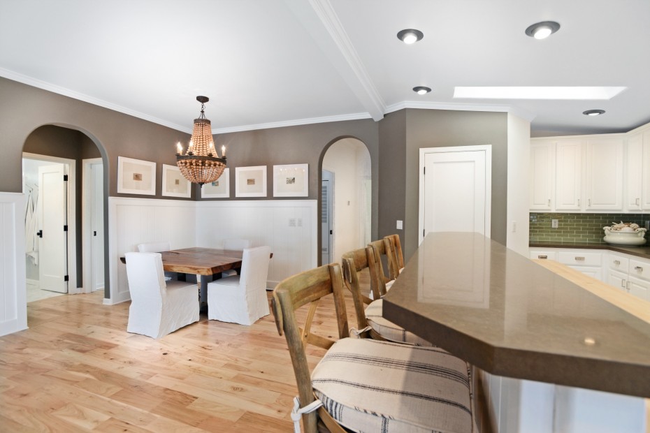 Manufactured Home Interior Design Tricks-dining room chair rail using the rule of 3 