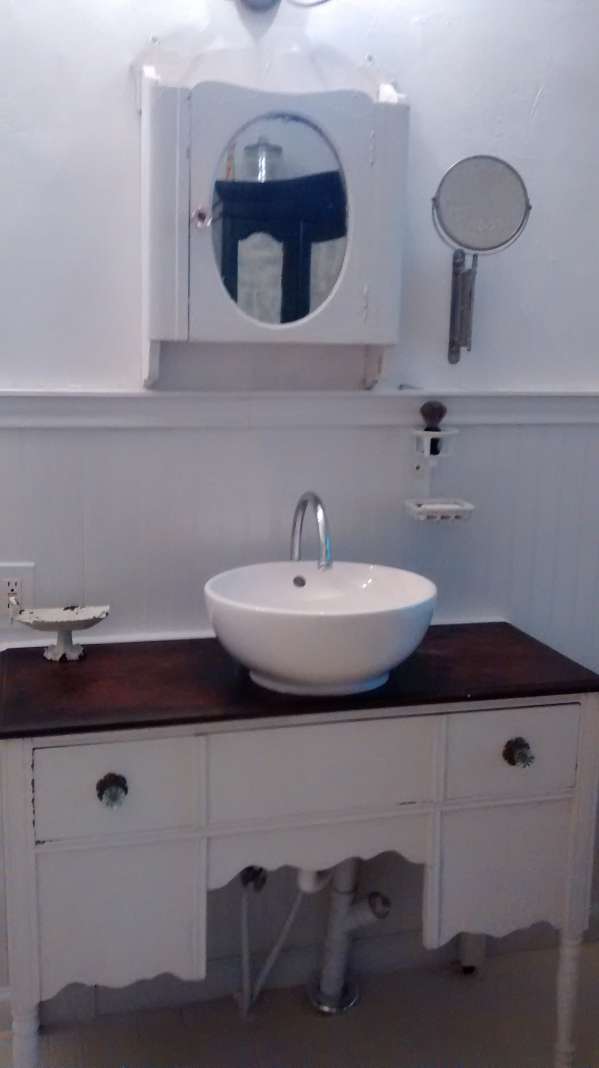 double wide decor makeover (bathroom sink )