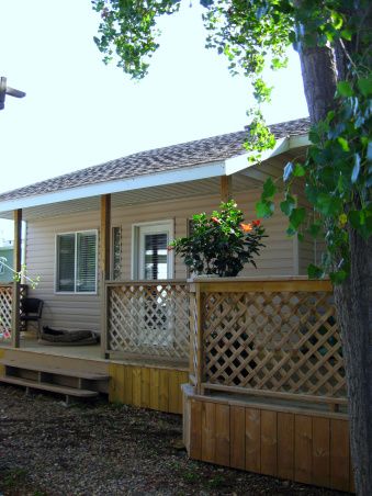 extreme single wide home remodel exterior3