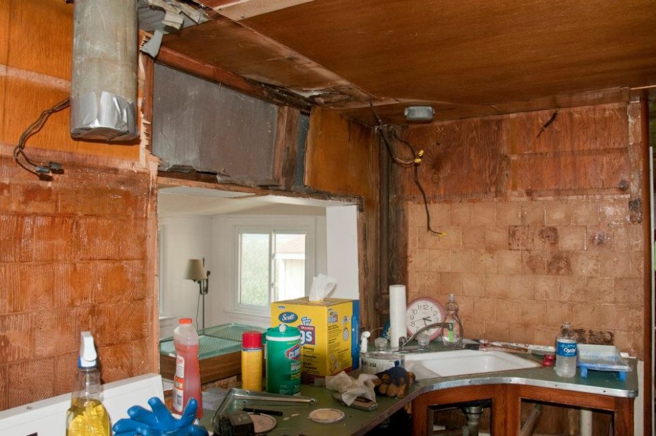 kitchen gutted in mobile home remodel