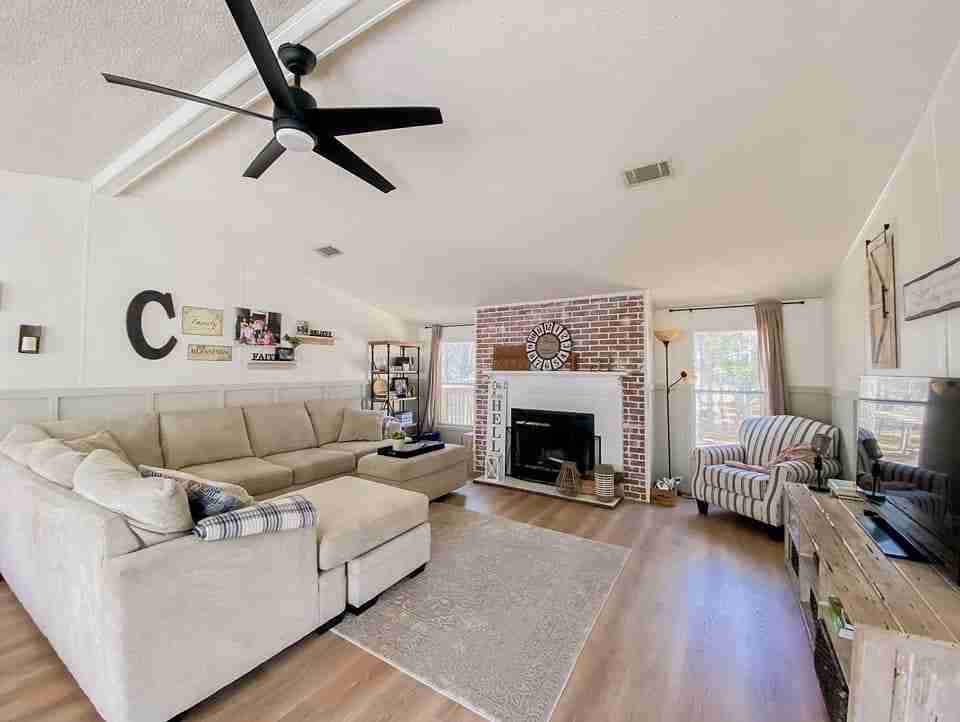 luisa living room after