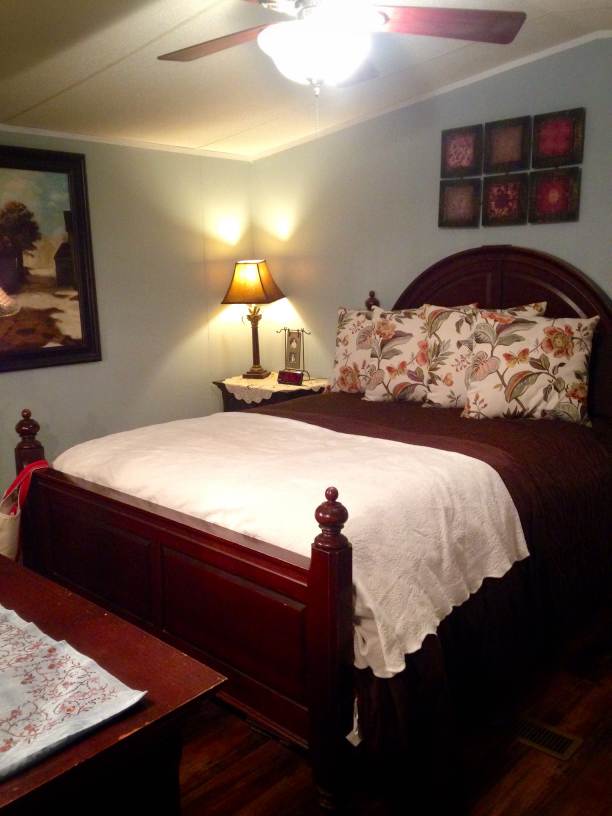 manufactured home makeover (master bedroom after)