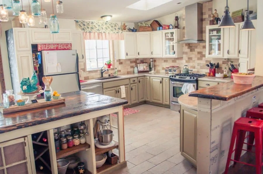 mobile home remodels-chantal kitchen