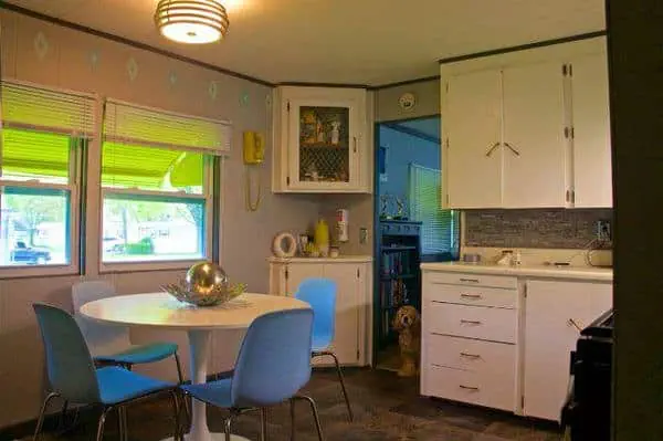 mobile home remodels-retro kitchen after