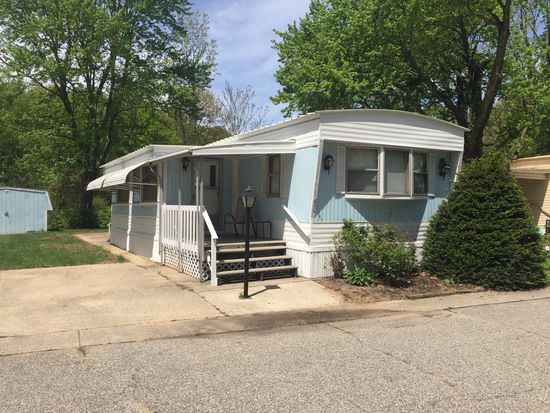 online mobile homes for sale-1979 Squire-exterior