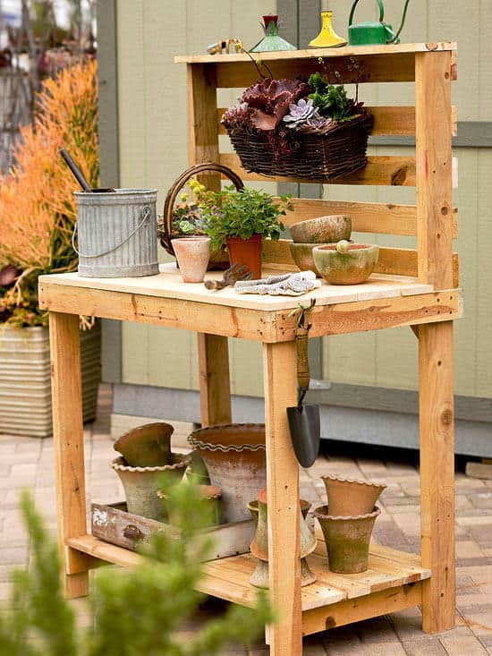 pallet projects-gardening shelf