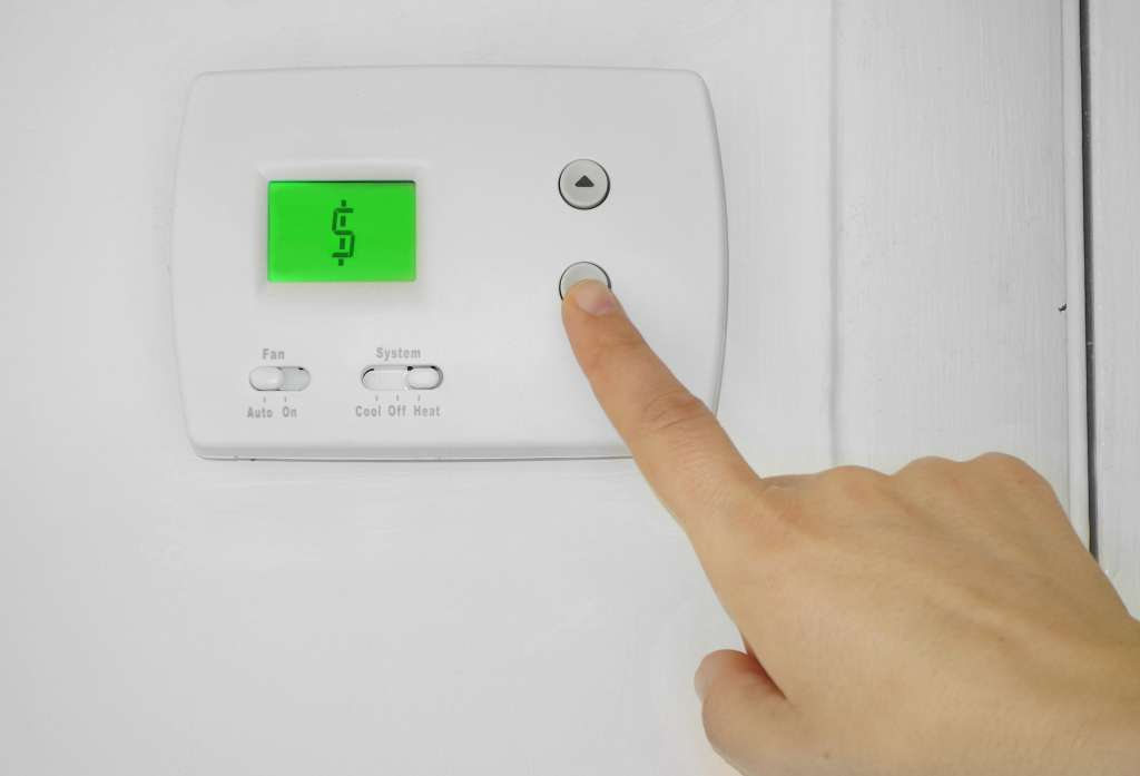 programmable thermostat 1024x697