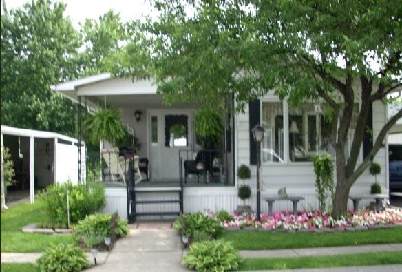 romantic cottage style mobile home