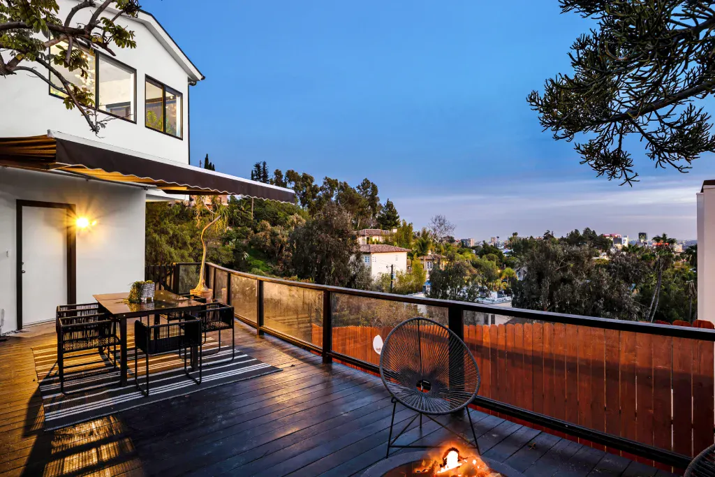 Decks And Patios Modern Hollywood Hills Home Balcony In Los Angeles 2026 01 07 07 13 08 Utc
