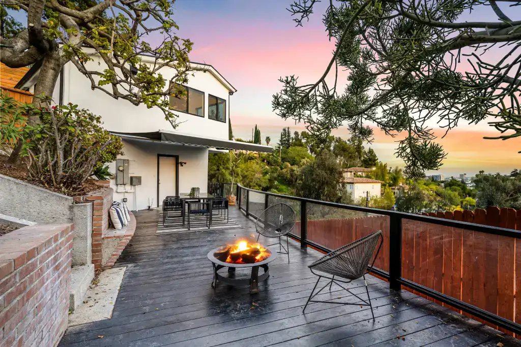 Decks And Patios Modern Hollywood Hills Home Balcony In Los Angeles 2026 01 08 00 17 59 Utc