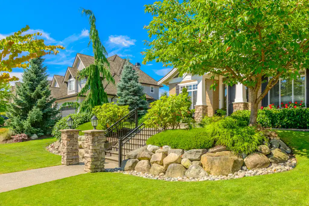 fragment-of-luxury-house-at-sunny-day-in-vancouver-2026-01-11-10-26-10-utc