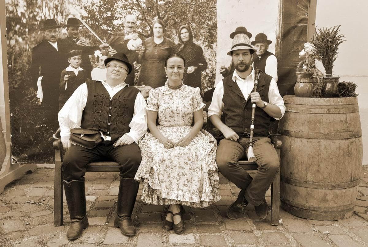 Mikulás kesztyűje | Interaktív zenés mesejáték | Bon Bon Matiné